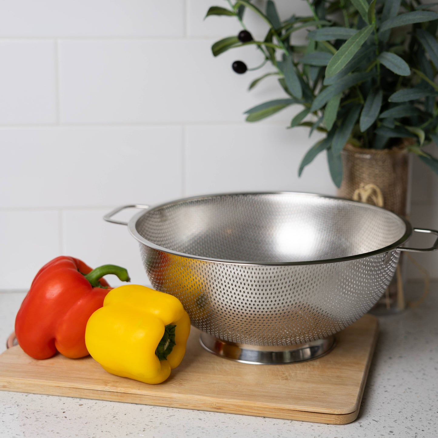 Colander - Large Stainless Steel Strainer, 5 Quart