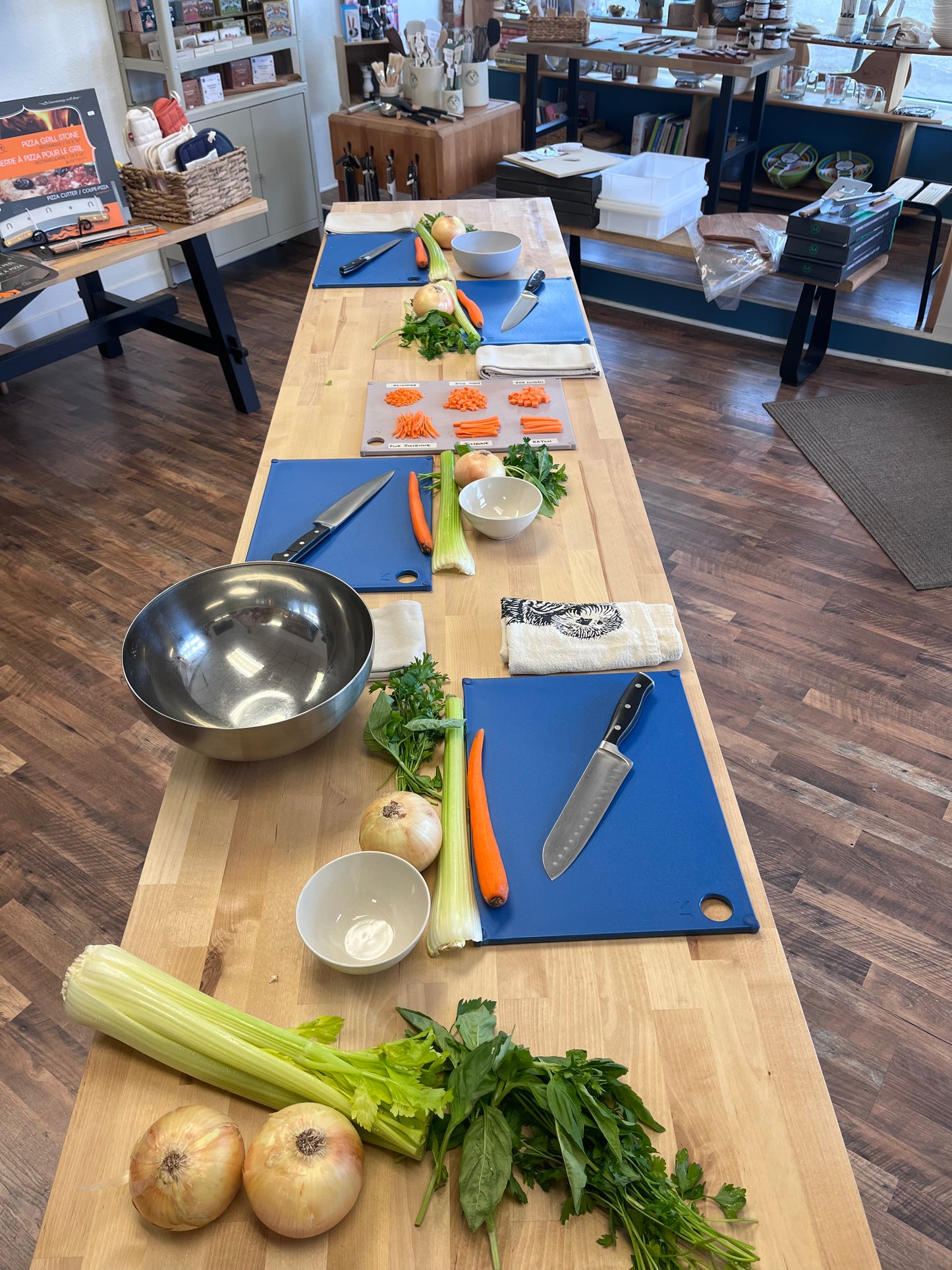 Essential Knife Skills Class, 90 Minutes