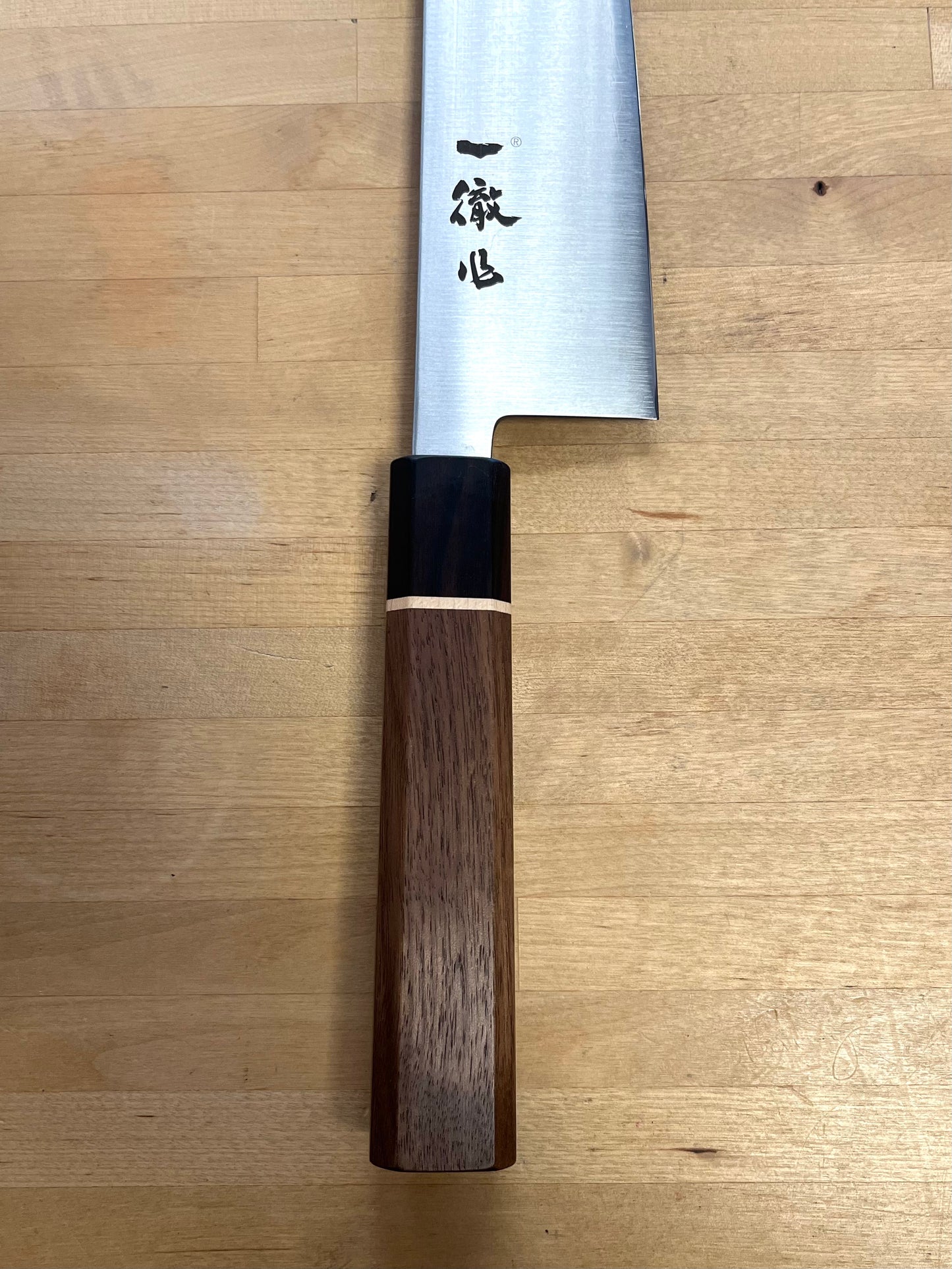 Ittesu, Aogami Super Gyuto 270 (IWK-208)