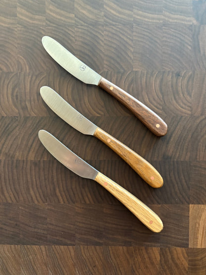 Grakka Metalworks, Spreaders with hardwood handles