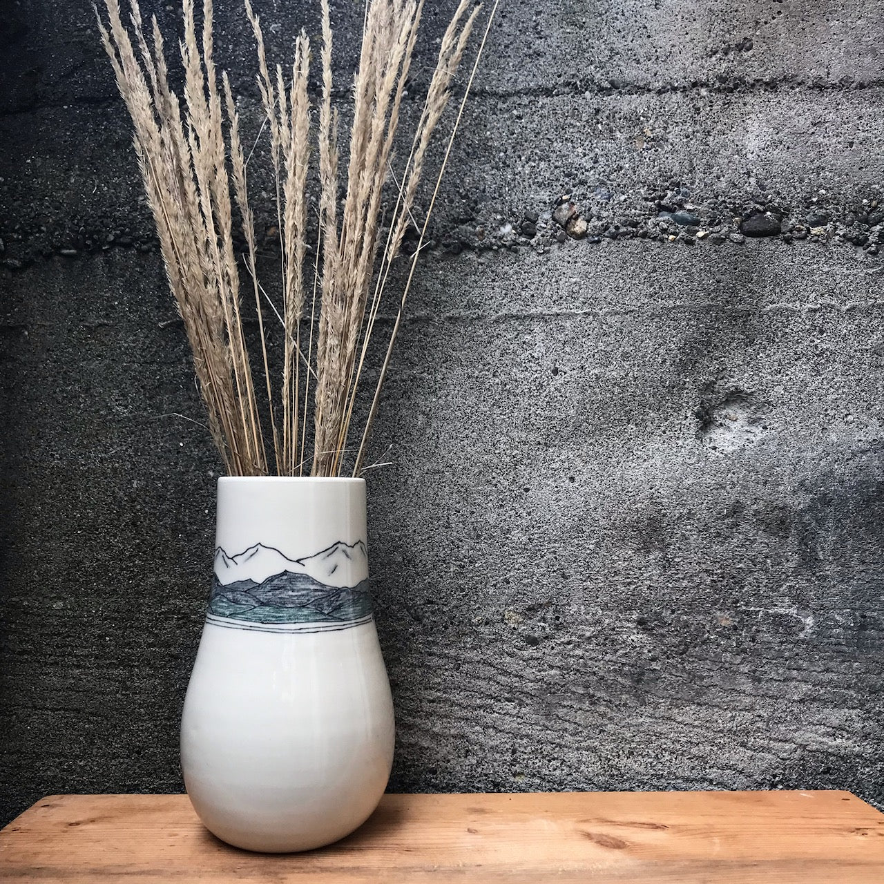 Downing Pottery Vase - Large, bouquet