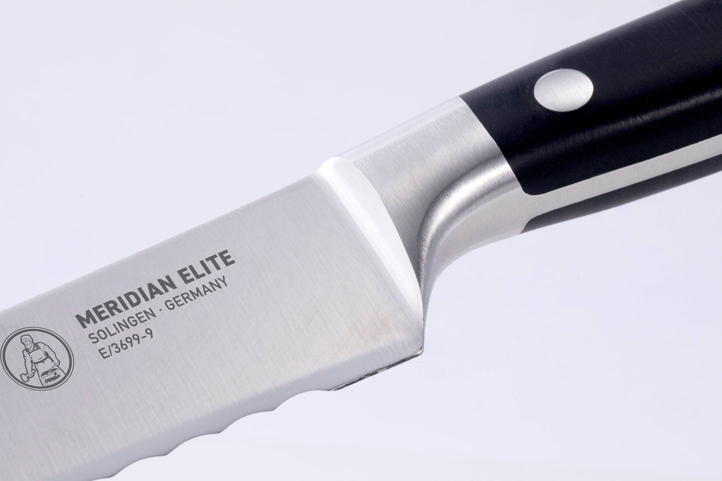 Messermeister 9" Meridian Elite, Scalloped Bread Knife