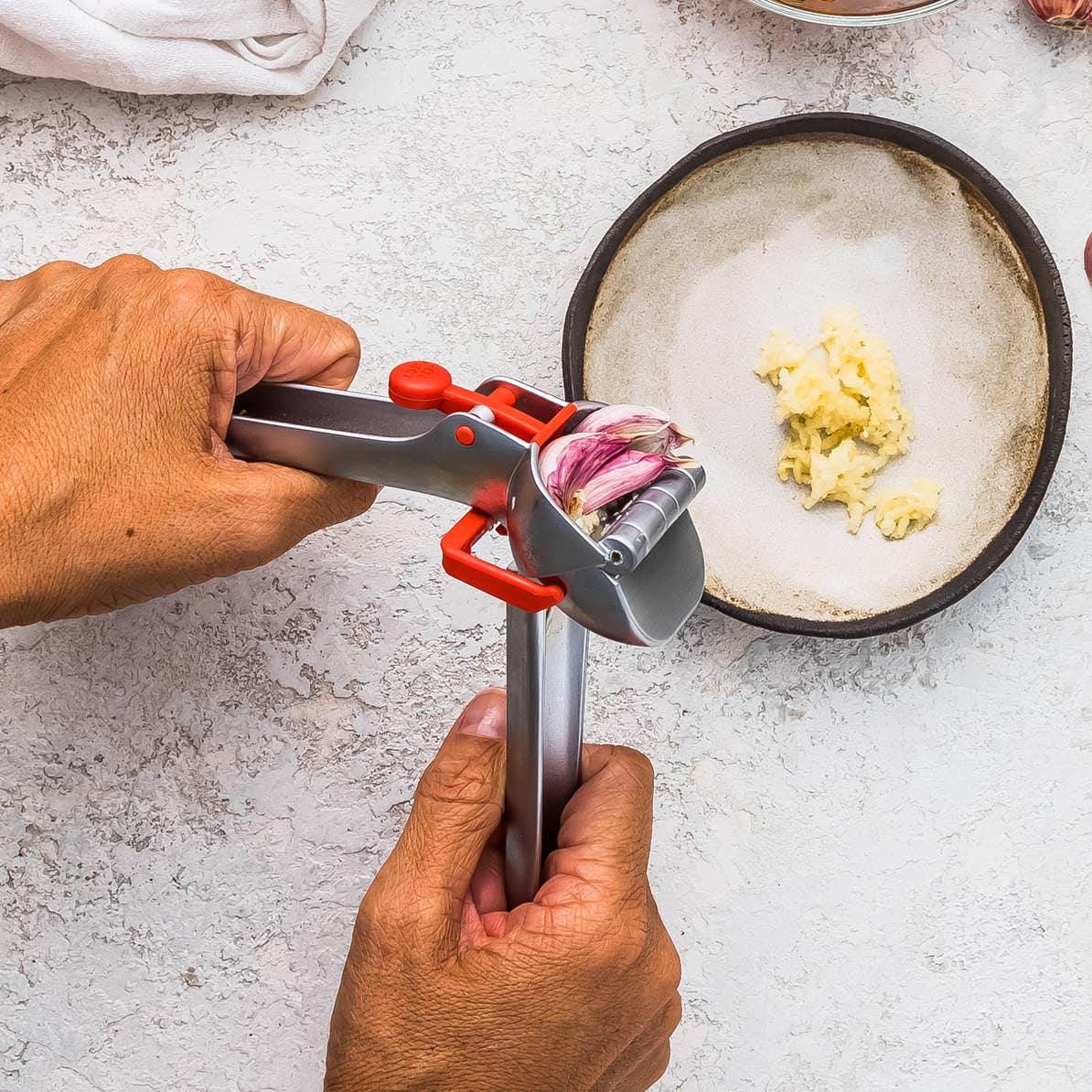 Garject Self-Cleaning Garlic Press