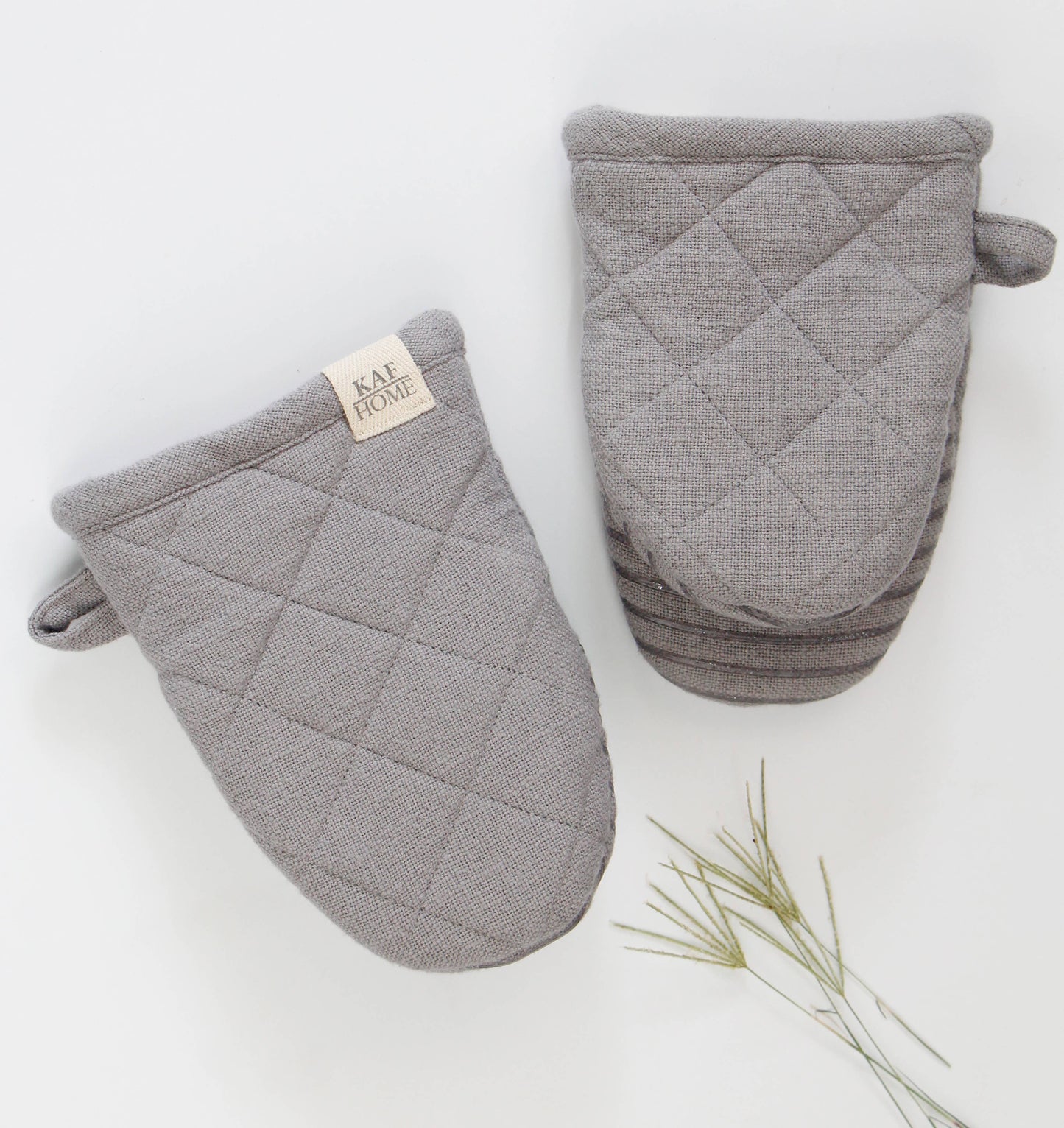 KAF Home, Monaco Printed Silicone Mini Mitt