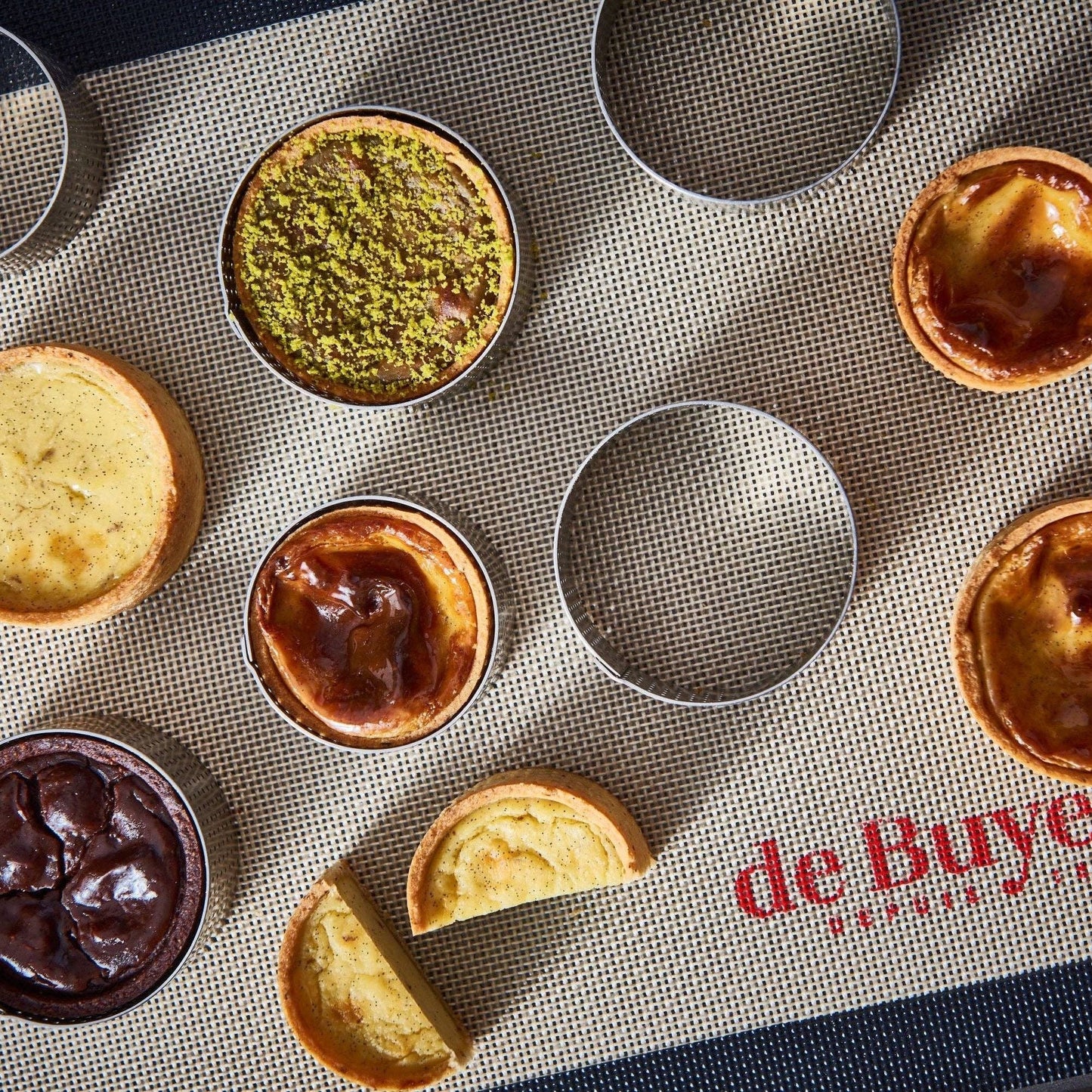 de Buyer, AIRMAT Perforated Silicone Baking Mat