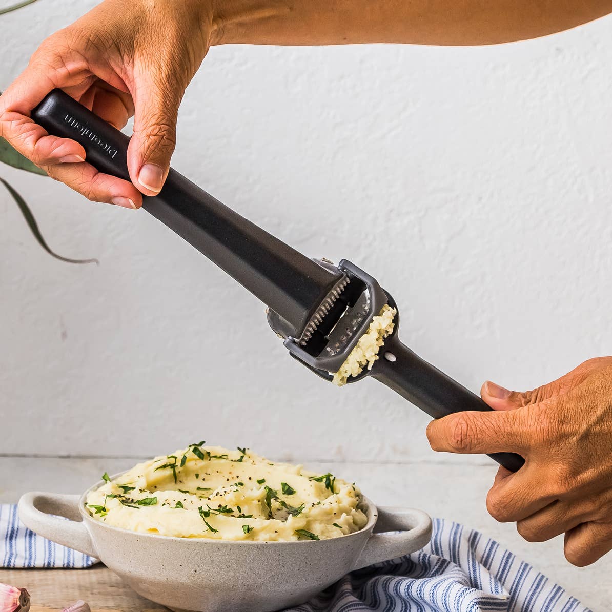 Garject Lite, garlic press