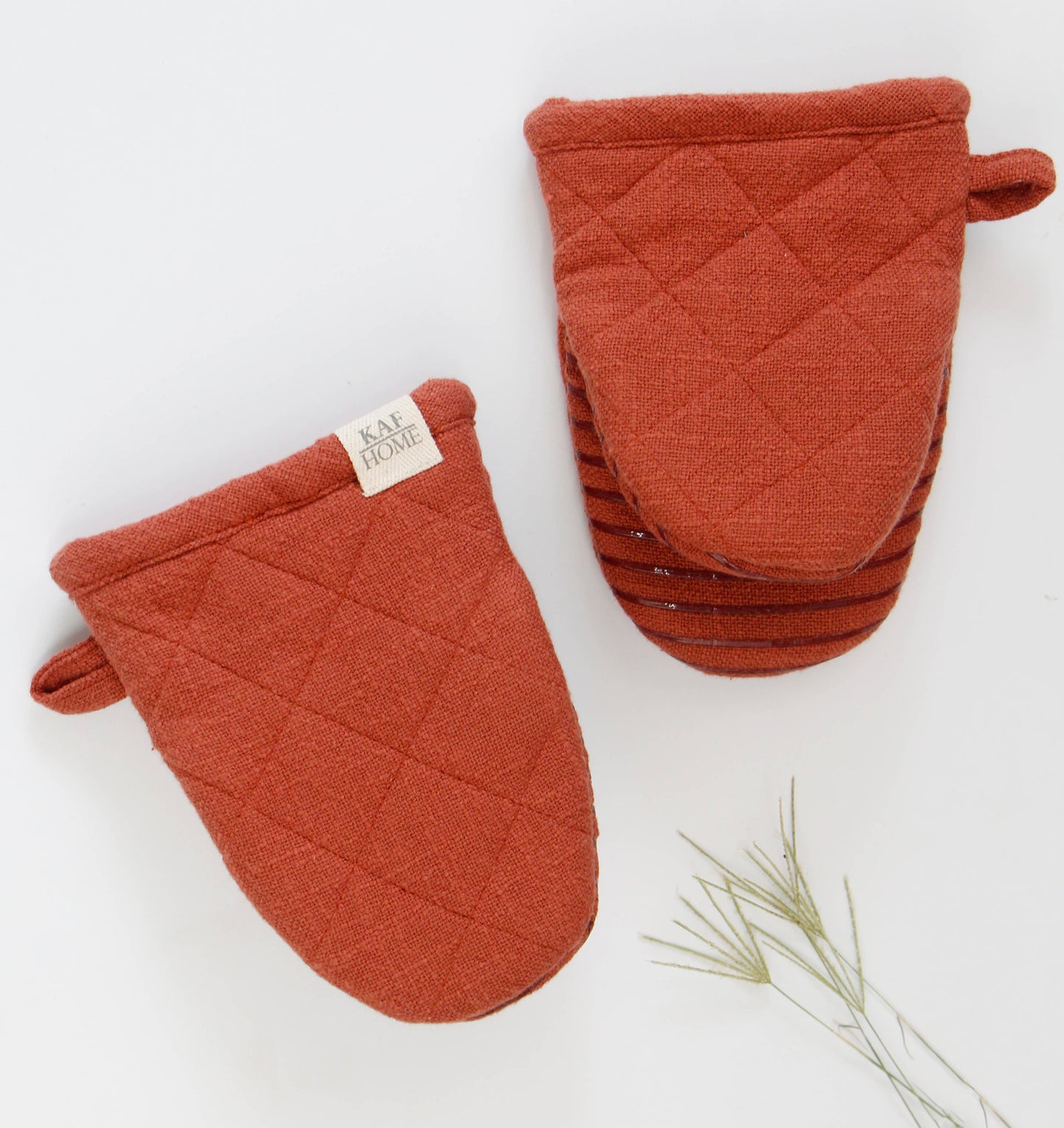 KAF Home, Monaco Printed Silicone Mini Mitt
