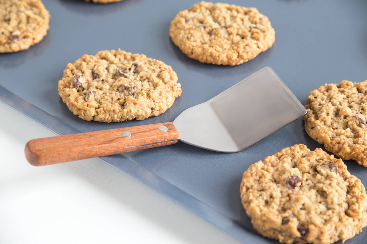 Fox Run, 7" Cookie Spatula - Stainless Steel with Wood Handle