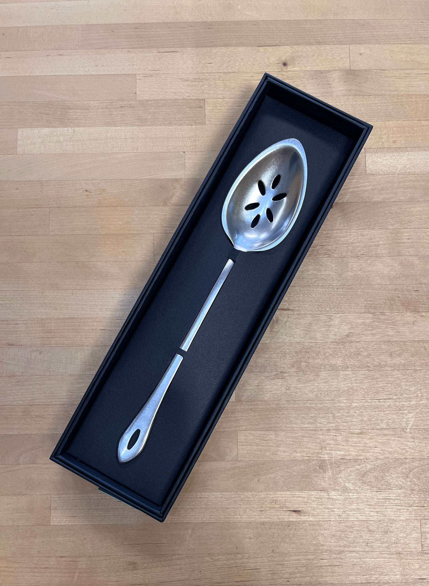 Gestura, 00 Silver Slotted Spoon
