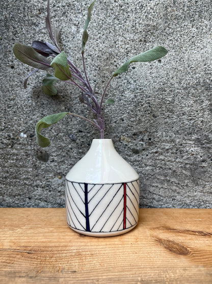 Downing Pottery Vase - Bud, single stem