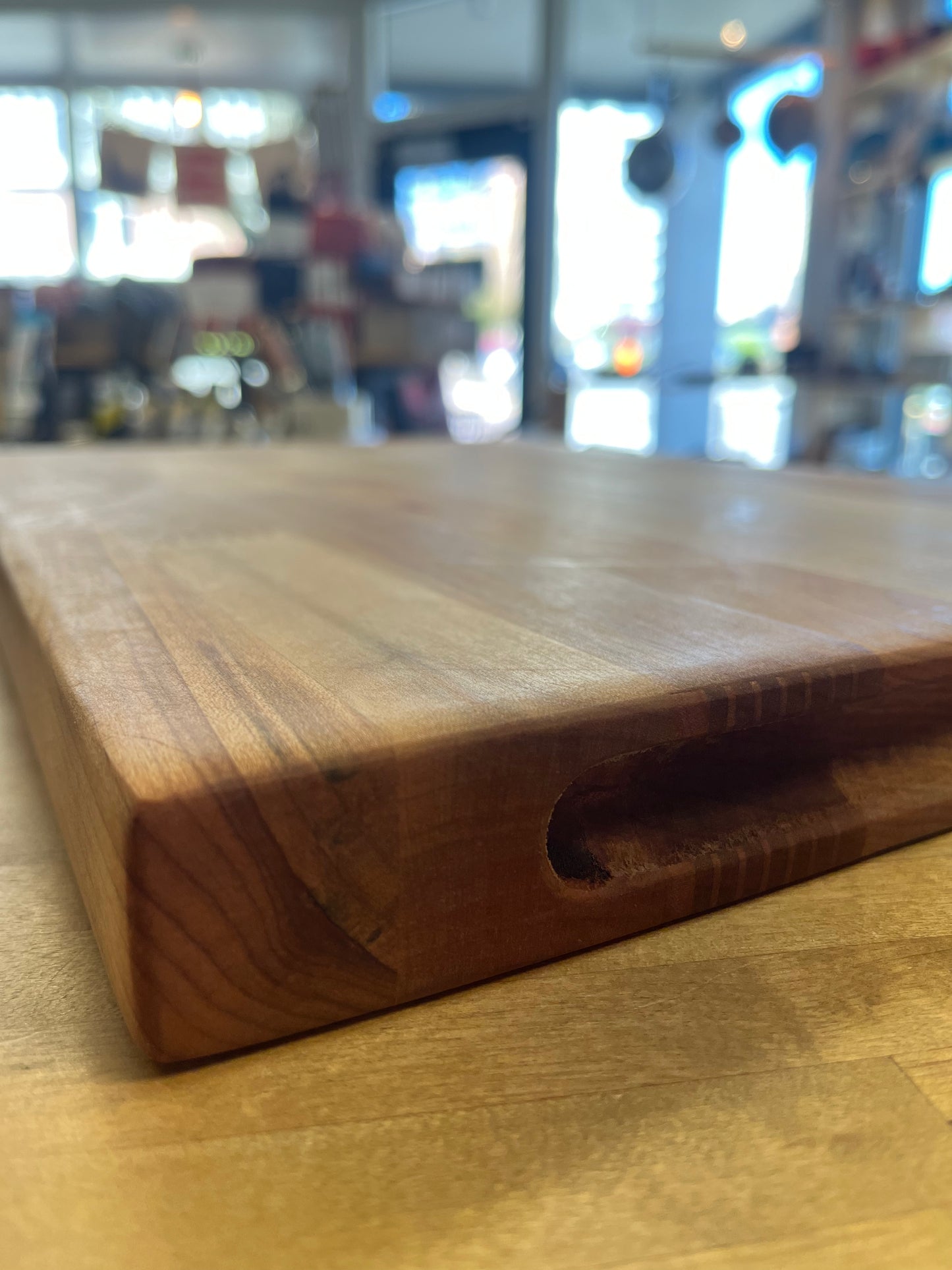 TKSM - Edge Grain Cutting Board, Maple 18x12x1.75