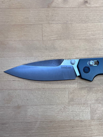 Close up of blade of Iridium.