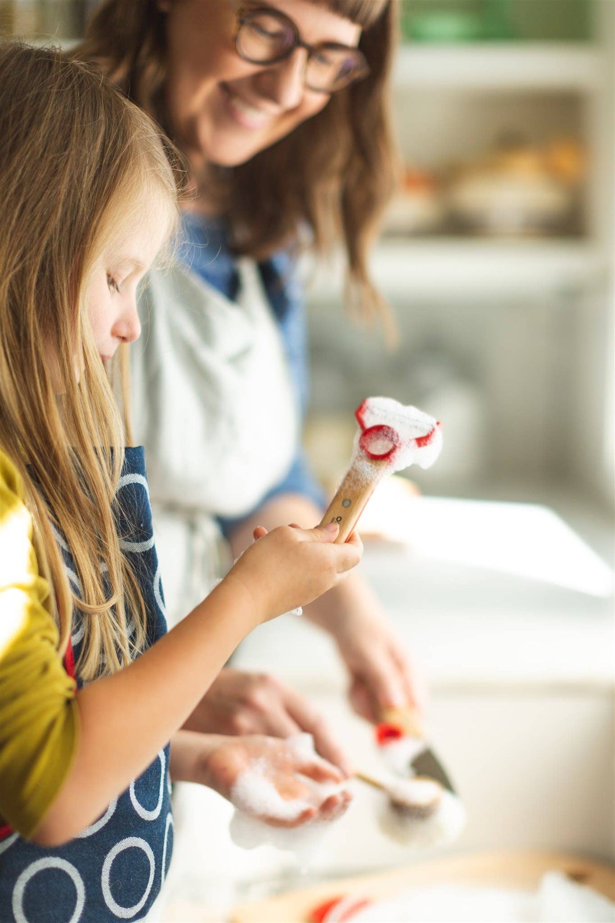 Child and adult cleaning le petit Chef set