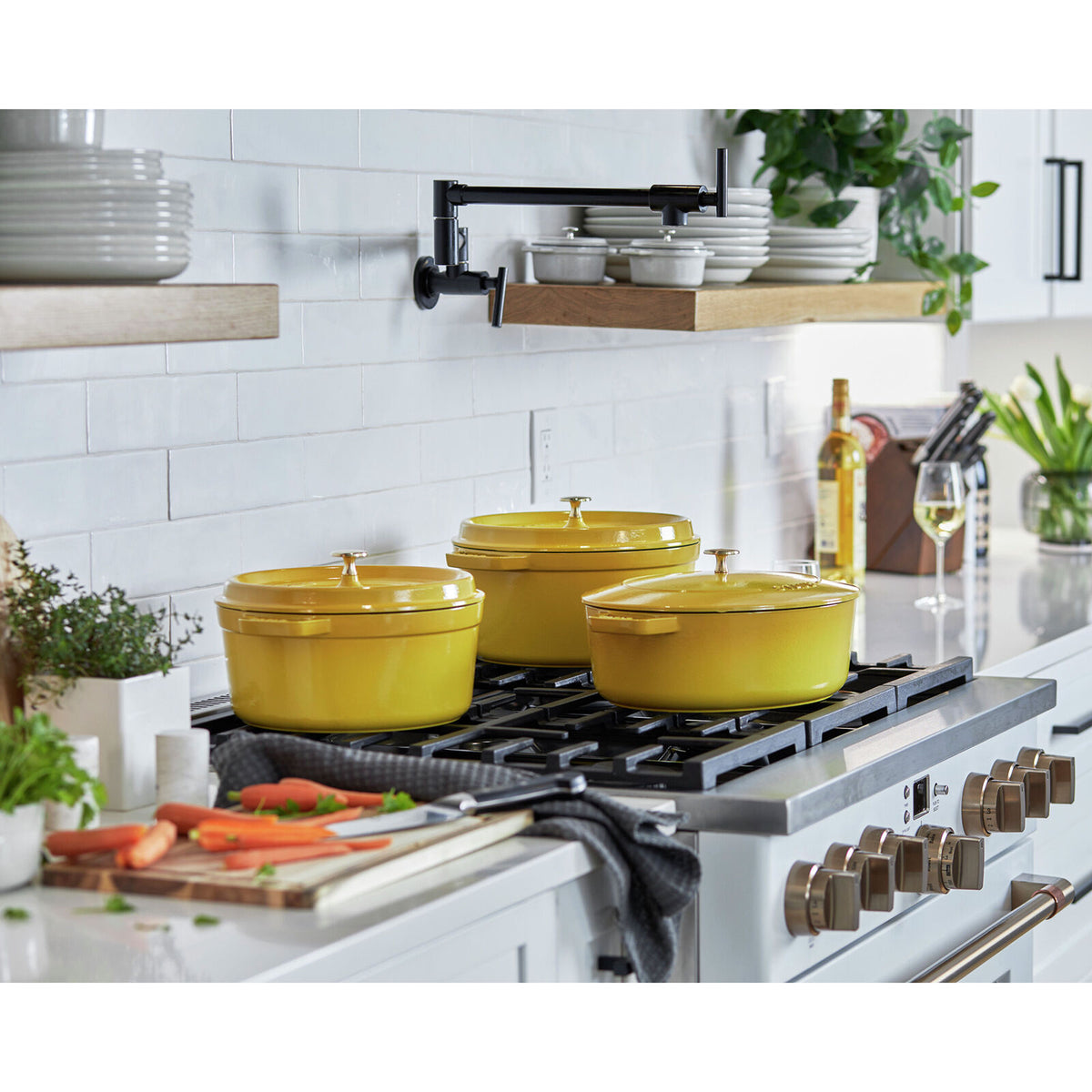 Staub, La Cocotte Round Dutch Oven