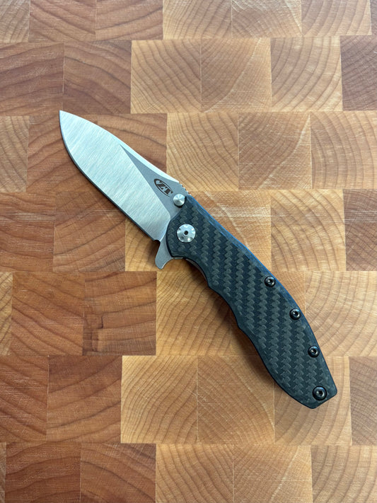 Zero Tolerance, Hinderer (0562CF)