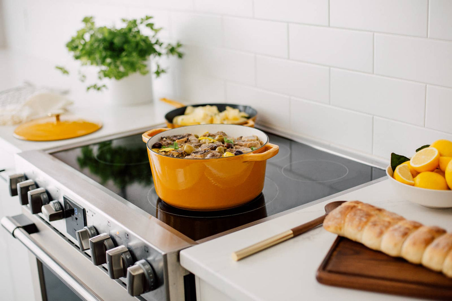 Kana Milo 5.5 Qts | Classic Dutch Oven